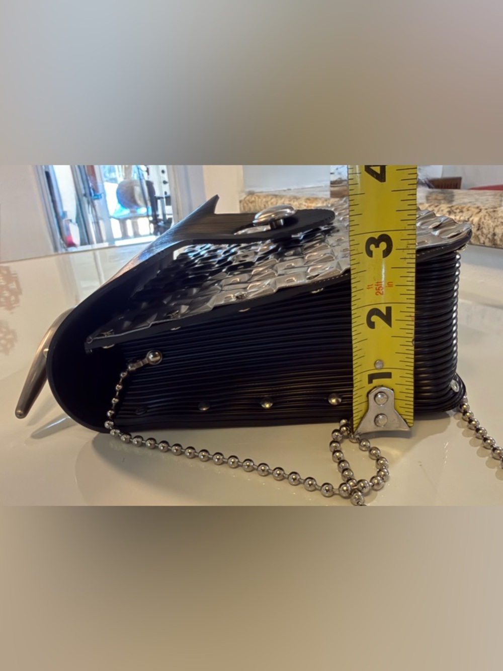VTG Y2K Metallic Silver and Black Rubber Structured Crossbody Bag -Gloria Gerber - Picture 10 of 11